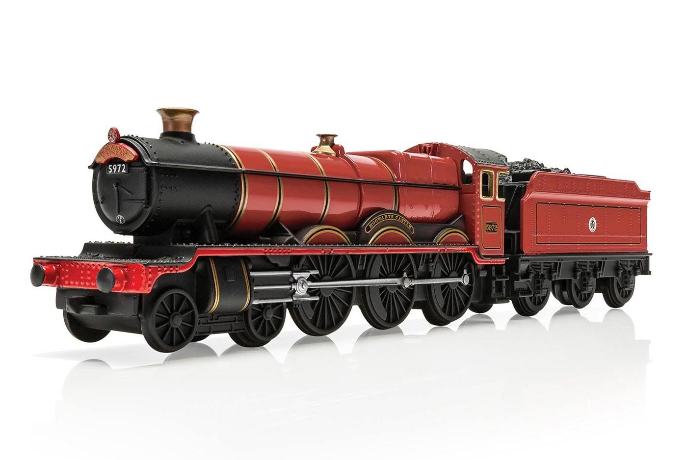 HARRY POTTER DIECAST MODEL 1/100 HOGWARTS EXPRESS CORGI