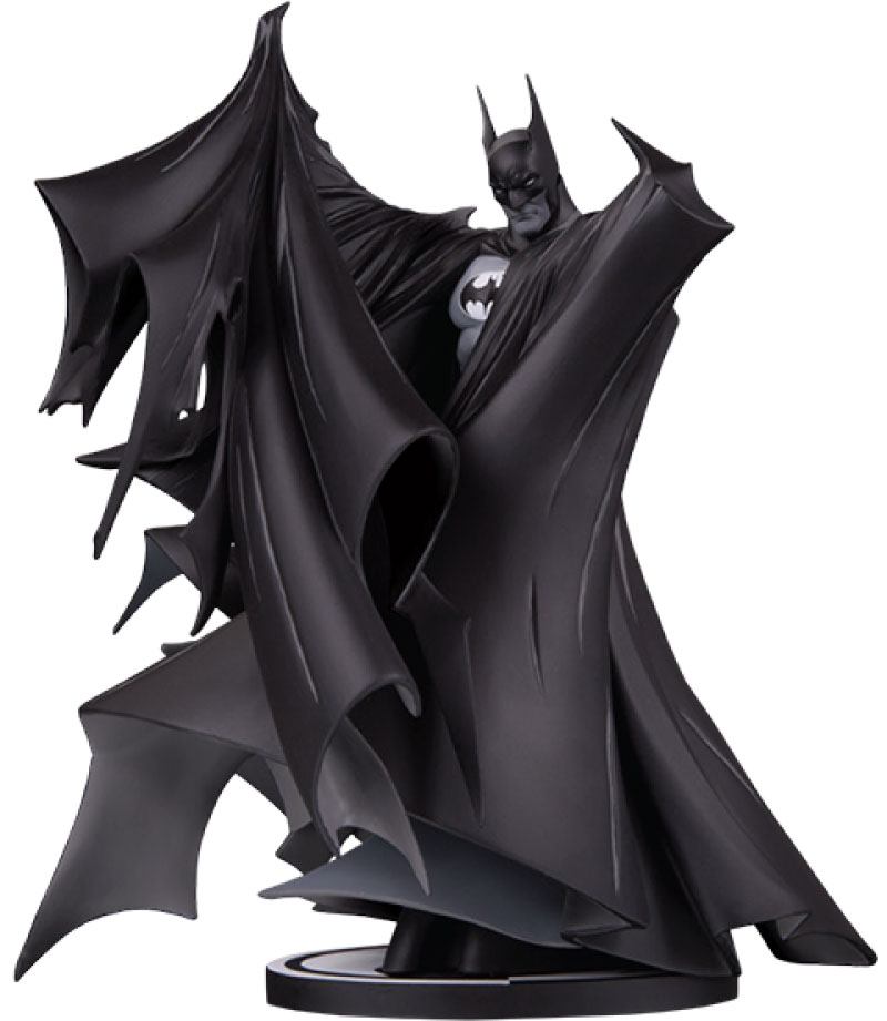 BATMAN BLACK & WHITE DELUXE STATUE BATMAN BY TODD MCFARLANE (VERSION 2.0) 24 CM