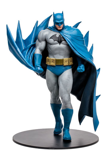 DC MULTIVERSE PVC STATUE BATMAN (HUSH) 30 CM